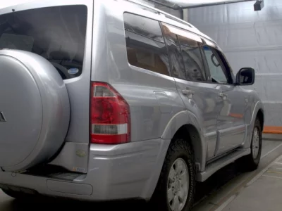 Mitsubishi PAJERO  с аукциона в Японии