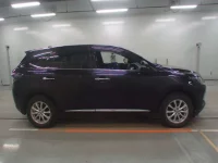 Toyota HARRIER лот № 30419 оценка 3  с аукциона в Японии 2