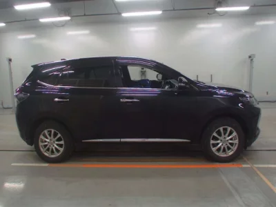 Toyota HARRIER  с аукциона в Японии
