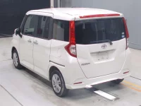 Toyota ROOMY лот № 30342 оценка 4.5  с аукциона в Японии 5