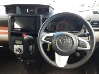 Toyota ROOMY лот № 30342 оценка 4.5  с аукциона в Японии 8