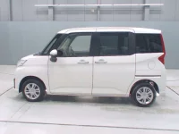 Toyota ROOMY лот № 30342 оценка 4.5  с аукциона в Японии 3