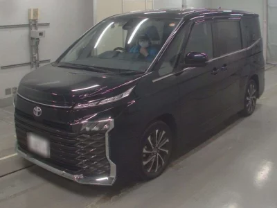 Toyota VOXY  с аукциона в Японии