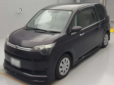 Toyota SPADE  с аукциона в Японии