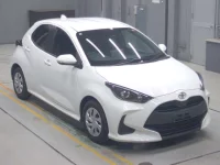 Toyota YARIS лот № 30348 оценка 4.5  с аукциона в Японии 4