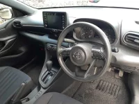 Toyota YARIS лот № 30348 оценка 4.5  с аукциона в Японии 6