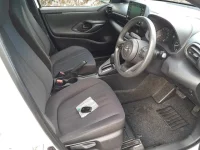 Toyota YARIS лот № 30348 оценка 4.5  с аукциона в Японии 7