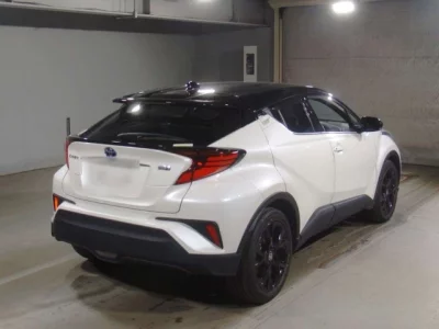 Toyota C-HR  с аукциона в Японии