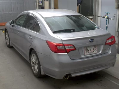 Subaru LEGACY B4  с аукциона в Японии