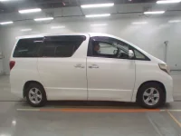 Toyota ALPHARD лот № 30432 оценка 3.5  с аукциона в Японии 2