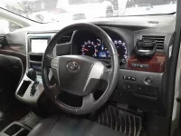 Toyota ALPHARD лот № 30432 оценка 3.5  с аукциона в Японии 6