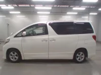 Toyota ALPHARD лот № 30432 оценка 3.5  с аукциона в Японии 3