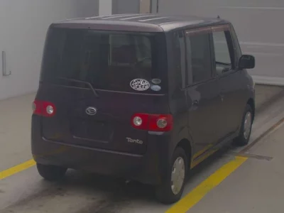 Daihatsu TANTO  с аукциона в Японии