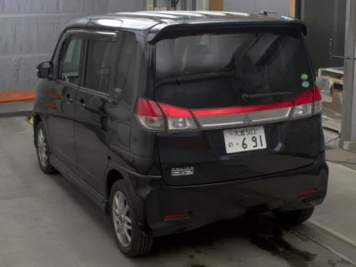 Mitsubishi DELICA D2
