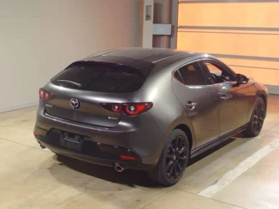 Mazda MAZDA3  с аукциона в Японии