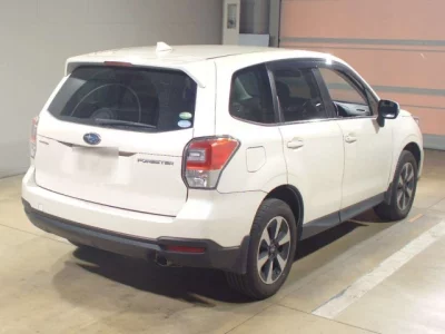 Subaru FORESTER  с аукциона в Японии