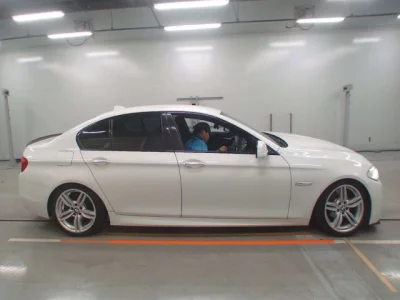 BMW 5-Series  с аукциона в Японии