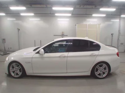 BMW 5-Series  с аукциона в Японии