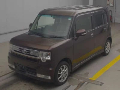 Toyota PIXIS SPACE  с аукциона в Японии