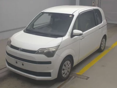 Toyota SPADE  с аукциона в Японии