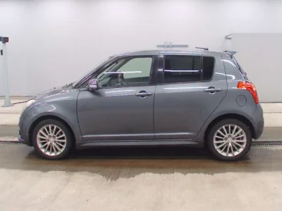 Suzuki SWIFT  с аукциона в Японии