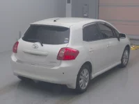 Toyota AURIS лот № 906 оценка 4  с аукциона в Японии 1
