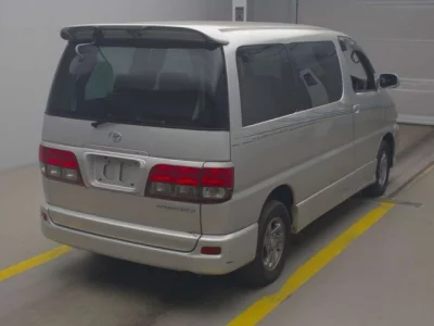 Toyota HIACE REGIUS