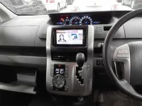 Toyota NOAH лот № 30452 оценка 3.5  с аукциона в Японии 8