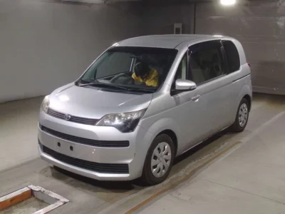 Toyota SPADE  с аукциона в Японии
