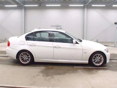 BMW 3-Series  с аукциона в Японии