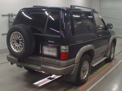 Isuzu BIGHORN