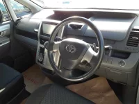 Toyota NOAH лот № 30376 оценка R  с аукциона в Японии 6