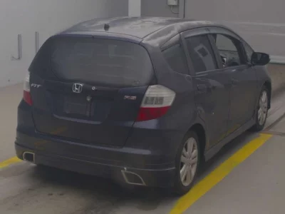 Honda FIT  с аукциона в Японии
