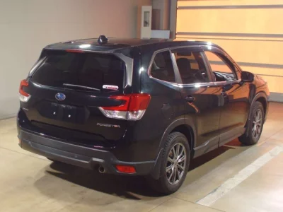 Subaru FORESTER  с аукциона в Японии