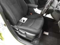 Toyota PRIUS лот № 30462 оценка 3.5  с аукциона в Японии 7