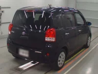 Toyota PORTE лот № 30463 оценка 4  с аукциона в Японии 1
