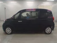 Toyota PORTE лот № 30463 оценка 4  с аукциона в Японии 3