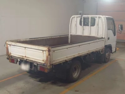 Isuzu ELF  с аукциона в Японии