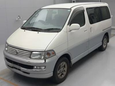 Toyota HIACE REGIUS  с аукциона в Японии