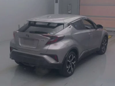 Toyota C-HR  с аукциона в Японии