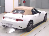 Mazda ROADSTER лот № 30391 оценка R  с аукциона в Японии 1