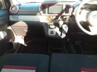 Toyota PASSO лот № 30401 оценка 4.5  с аукциона в Японии 8