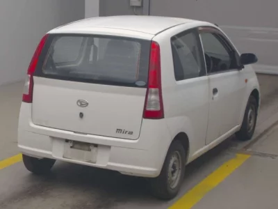 Daihatsu MIRA  с аукциона в Японии