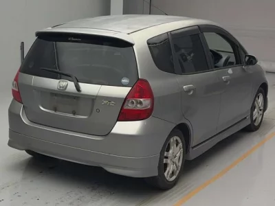 Honda FIT  с аукциона в Японии