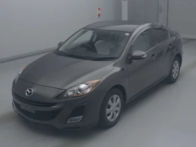 Mazda AXELA  с аукциона в Японии