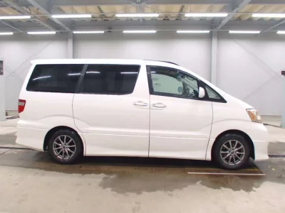 Toyota ALPHARD  с аукциона в Японии
