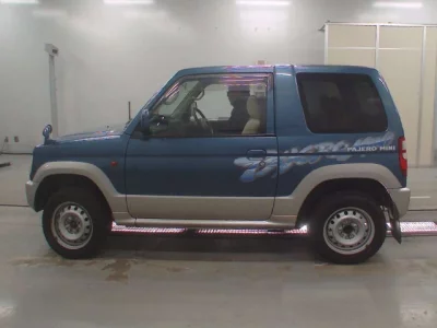 Mitsubishi PAJERO MINI