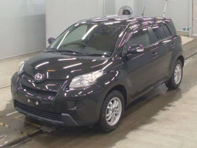 Toyota IST  с аукциона в Японии