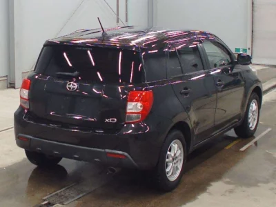 Toyota IST  с аукциона в Японии