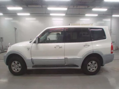 Mitsubishi PAJERO  с аукциона в Японии